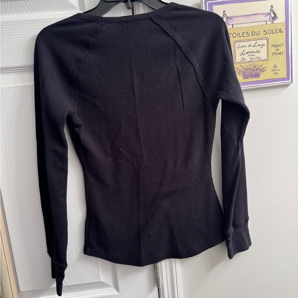 Women’s Top - Picture 2 of 5